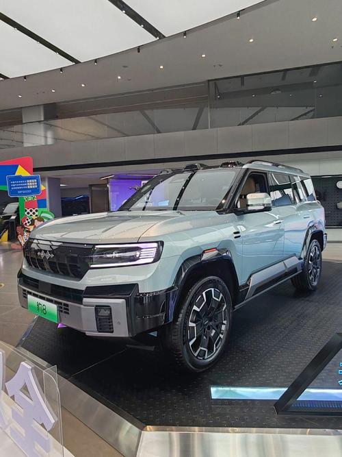 东莞桥头镇运月蓝企业管理咨询比亚迪方程豹硬派越野的爆款，英菲尼迪35周年与你共成长
